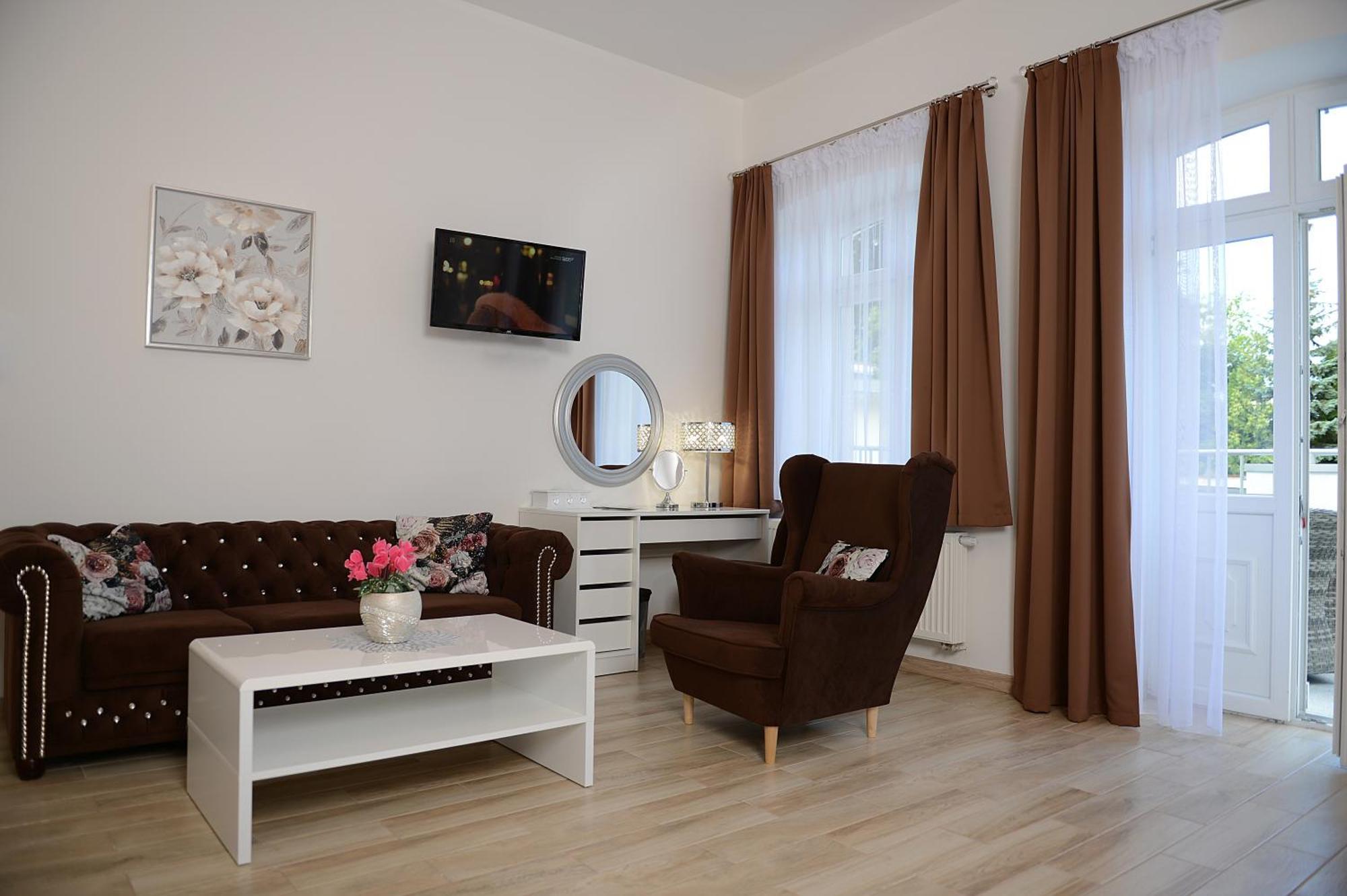 Rezydencja Mysliwska - Apartamenty Кошалин Экстерьер фото