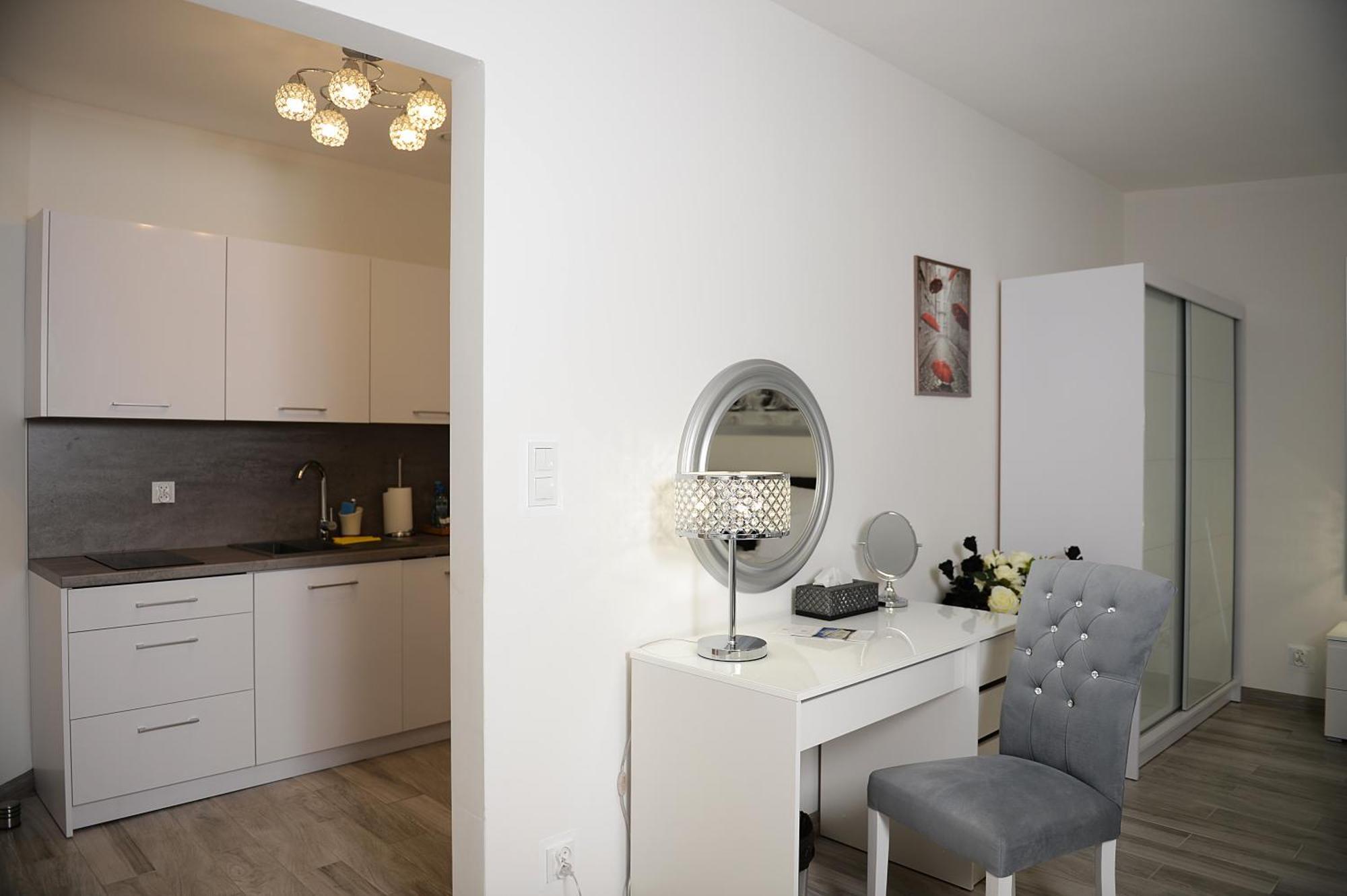 Rezydencja Mysliwska - Apartamenty Кошалин Экстерьер фото