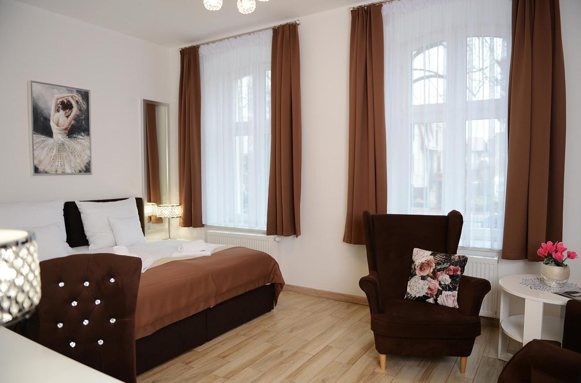 Rezydencja Mysliwska - Apartamenty Кошалин Экстерьер фото